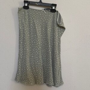 BRANDY MELVILLE SKIRT ONE SIZE FITS LIKE SMALL